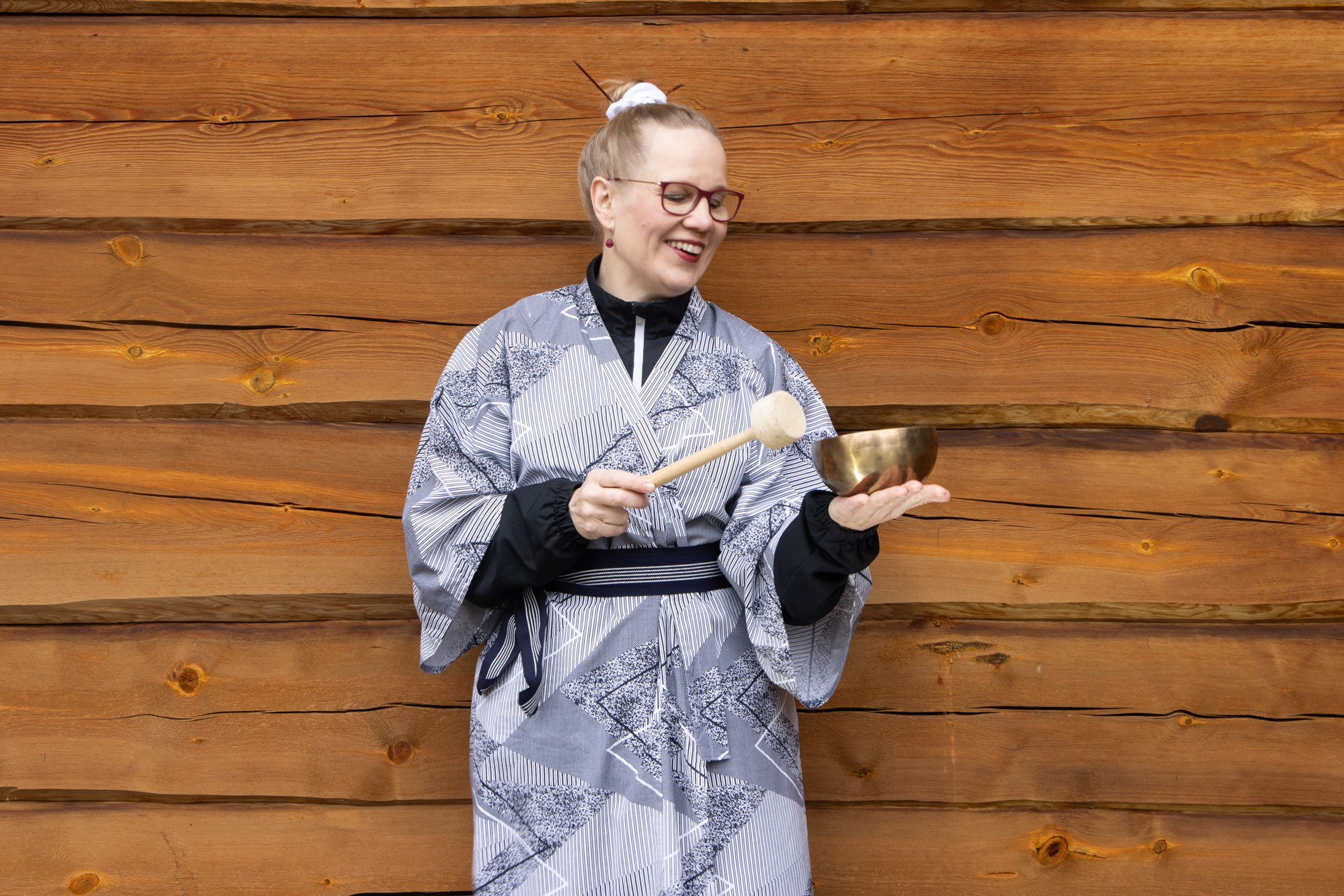 Seija Ekholm ja äänimalja.